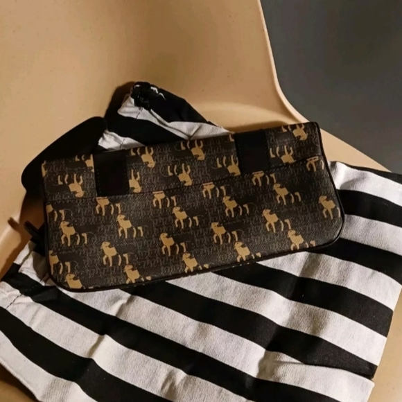 L.A.M.B. Gven Stefanie Black Designer Clutch - Picture 15 of 15